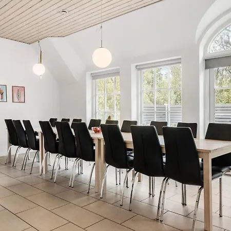Lovely In With Indoor Swimming Pool *