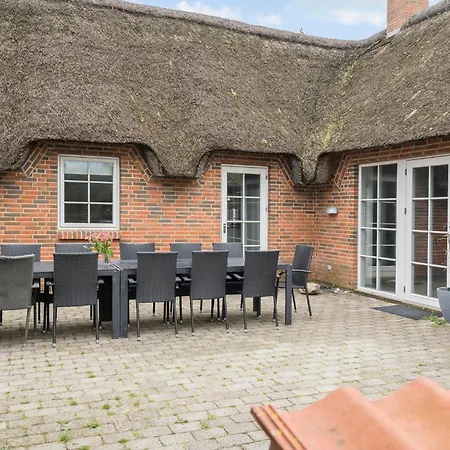 Holiday home Lovely In With Indoor Swimming Pool